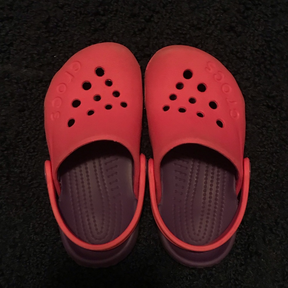 Size 7 Toddler Crocs pink & purple